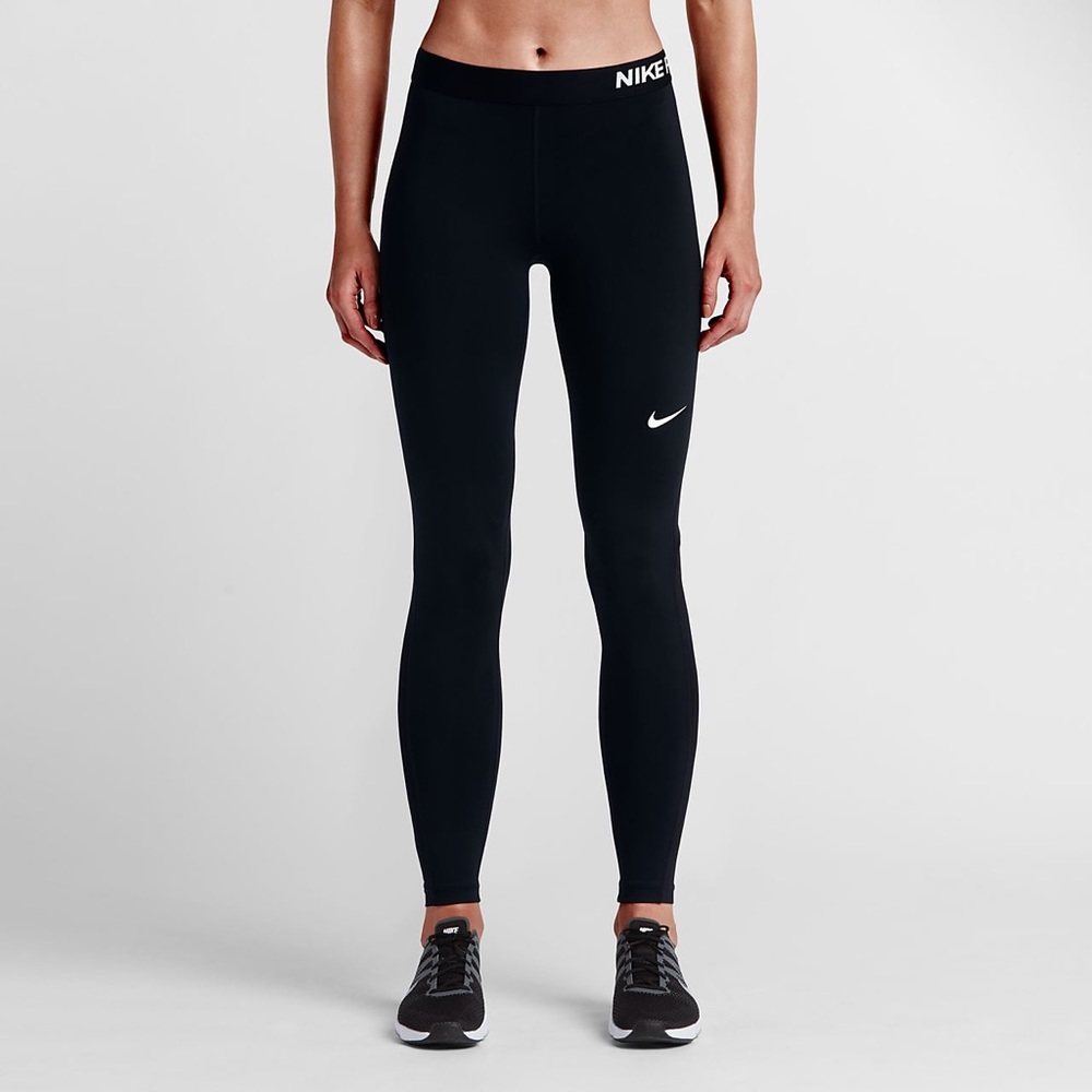 Black Nike Pro leggings